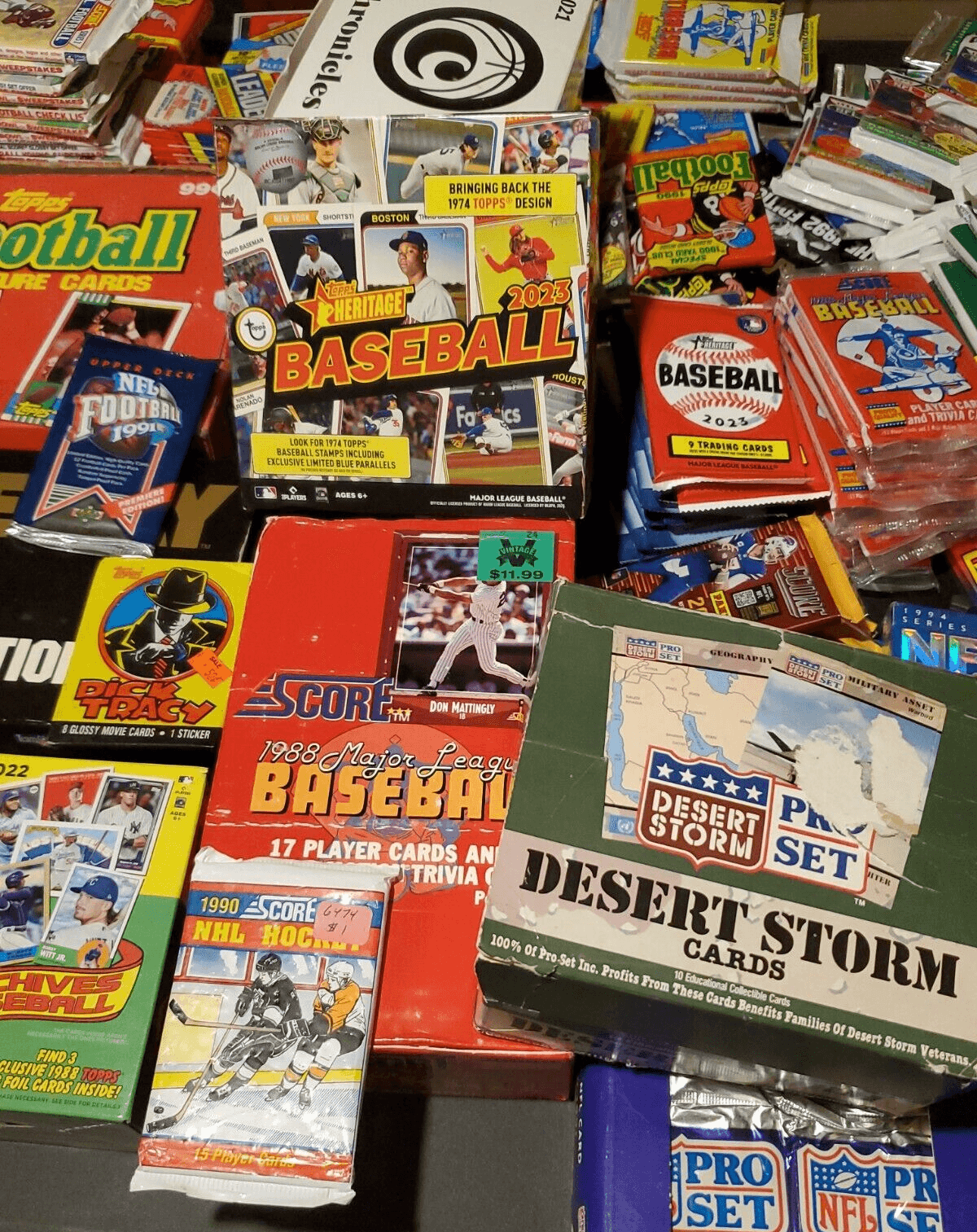 Lot of 650 multi/mixed-sport cards and non-sport trading cards in sealed packs - Thumbnail 2
