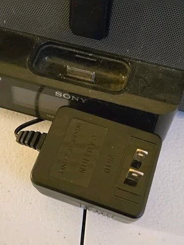 vintage sony dream machine clock radio Untested - Thumbnail 2