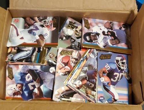 Action Packed NFL 1992 Lot Of Over +150 Cards With All Madden Team 1992 Set - Thumbnail 2
