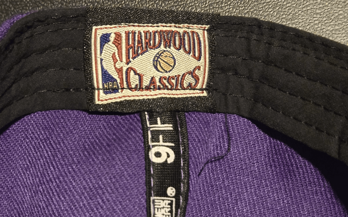New Era Lakers 9Fifty Snapback Hardwood Classics Hat + 1997 Kobe Bryant SGC 8.5 - Thumbnail 7