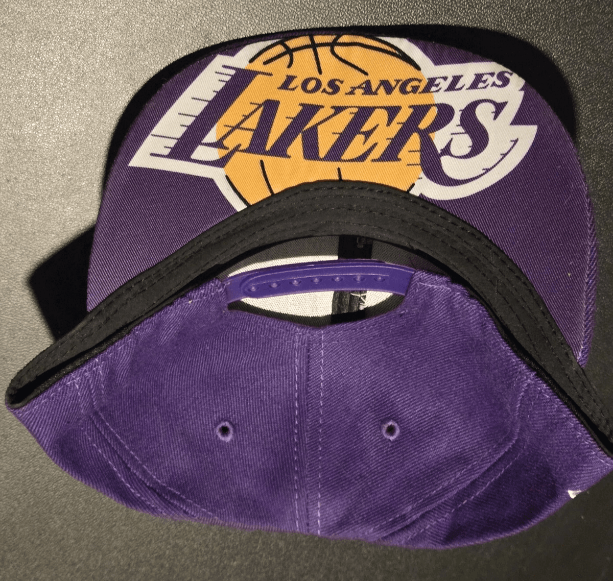 New Era Lakers 9Fifty Snapback Hardwood Classics Hat + 1997 Kobe Bryant SGC 8.5 - Thumbnail 5