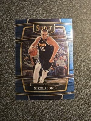 2021-22 Panini Select #82 Nikola Jokic Blue (Retail Base) - Image 1