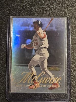 2000 Fleer Showcase #88 Mark McGwire - Image 1