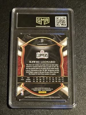 2020-21 Panini Select #37 Kawhi Leonard Red White Green Cracked Ice GMA 10 - Thumbnail 2
