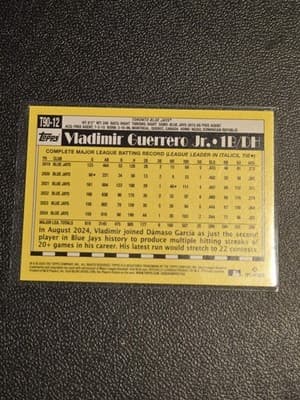2025 Topps Vladimir Guerrero Jr. 1990 Topps Baseball 35th Anniversary - Thumbnail 2