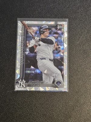 2025 Topps #14 Anthony Rizzo Diamante Foil - Image 1