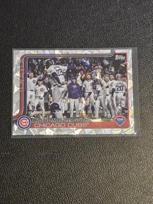 2025 Topps #60 Chicago Cubs Diamante Foil - Image 1