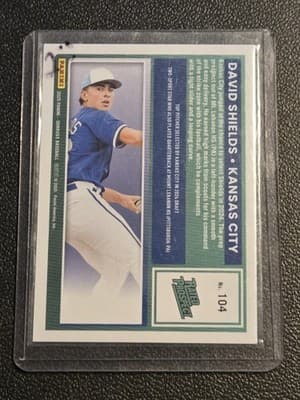 2025 Donruss #104 David Shields Green #/199 - Thumbnail 2