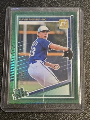 2025 Donruss #104 David Shields Green #/199 - Image 1