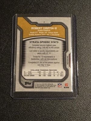 2012 Topps Strata (Retail) #1 Robert Griffin III Rookie Card - Thumbnail 2