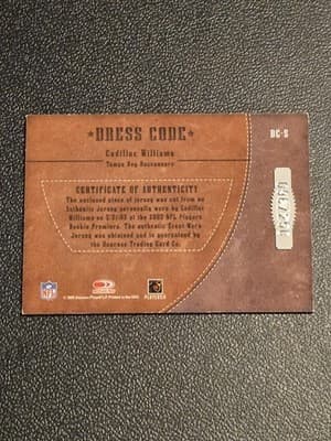 2005 Donruss Classics #DC-5 Cadillac Williams Dress Code Jerseys #/250 - Thumbnail 2