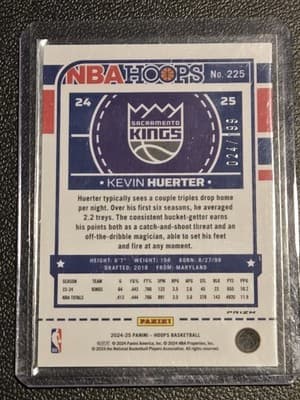 2024-25 Hoops #225 Kevin Huerter Premium Prizms Orange #/199 - Thumbnail 2