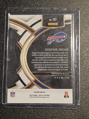 2023 Panini Select #187 Stefon Diggs Green and Yellow Prizms Die Cuts - Thumbnail 2