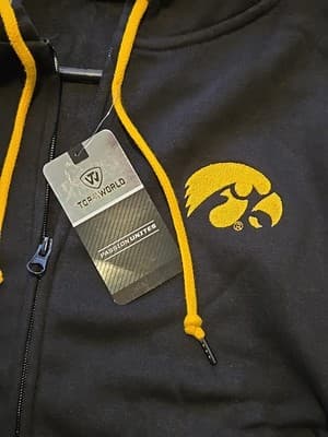 Iowa Hawkeyes Black Large Top Of The World Full Zip Hoodie Sweatshirt NWT - Thumbnail 4