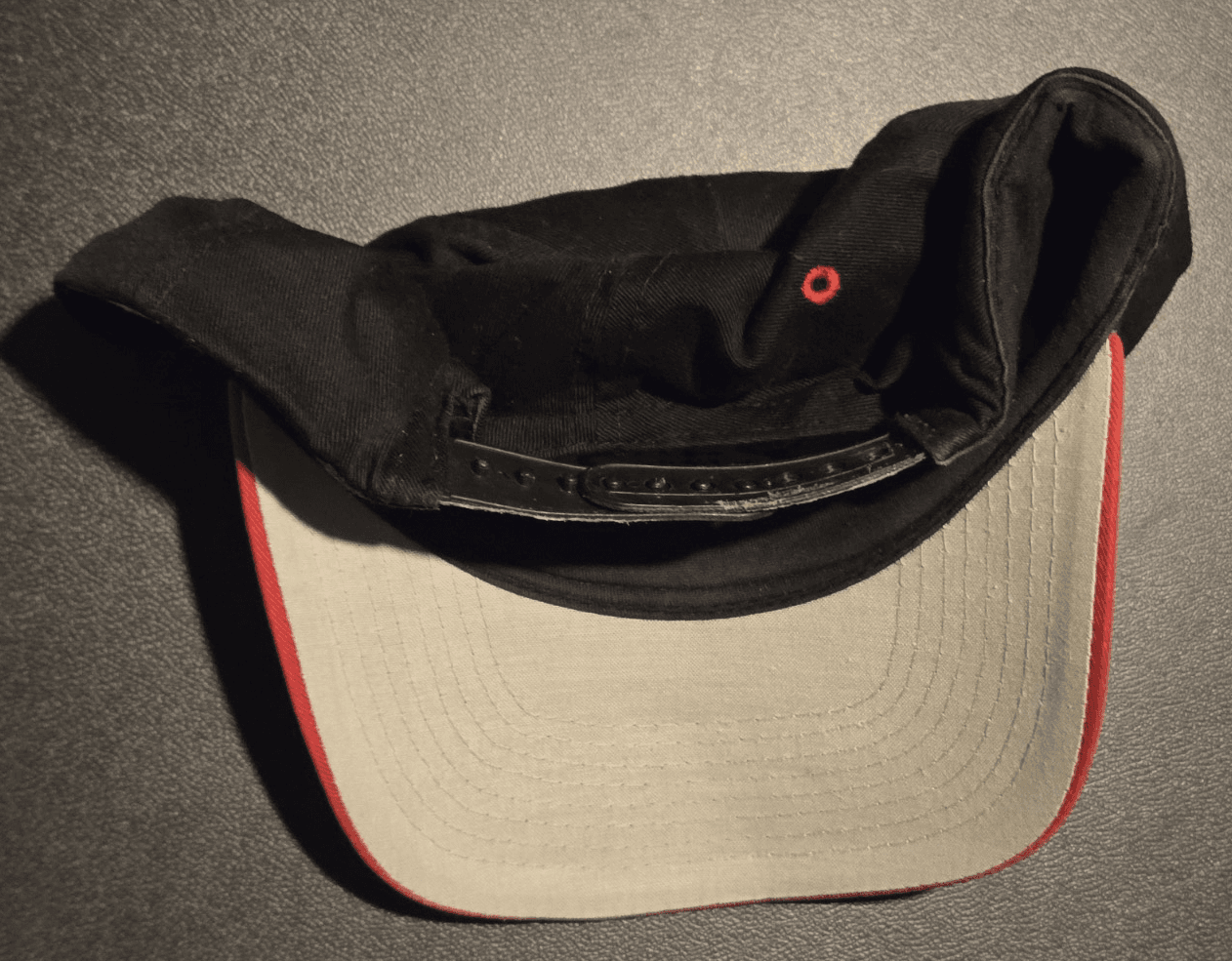 Vintage Chicago Bulls Snapback Hat + Michael Jordan & D.Rodman Graded card Lot - Thumbnail 5