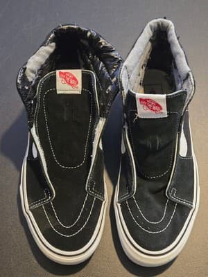 Vans Sk8-Hi Shoes Unisex different Sizes 8 & 9 Black White High Top no laces
