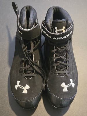 Under Armour Cleats Mens 13 Black Mid-Top Strap Lace-Up Athletic Football Game