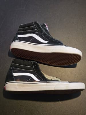 Vans Sk8-Hi Shoes Unisex different Sizes 8 & 9 Black White High Top no laces - Thumbnail 4