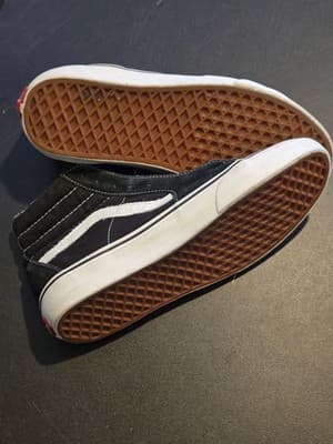 Vans Sk8-Hi Shoes Unisex different Sizes 8 & 9 Black White High Top no laces - Thumbnail 3