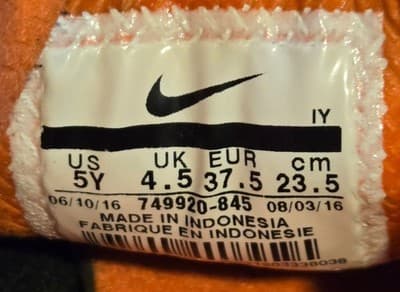 Nike Indoor Soccer Shoes Youth 5Y Purple Orange Futsal Turf Sneakers Gum Sole - Thumbnail 2