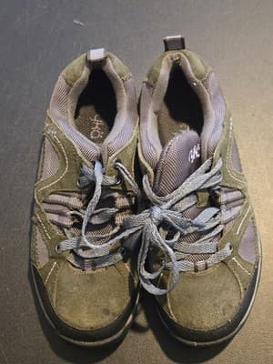Ryka Sneakers Womens 6W Olive Gray Lace Up Walking Hiking Athletic Comfort Shoes