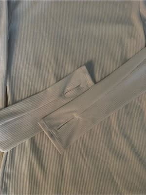 Alo Yoga Ribbed Mock Neck Long Sleeve Top White NWT Size S - Thumbnail 4