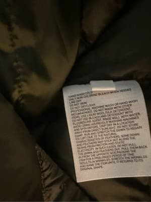 Uniqlo Ultra Light Down Jacket Olive Green NWT Size M Packable - Thumbnail 8