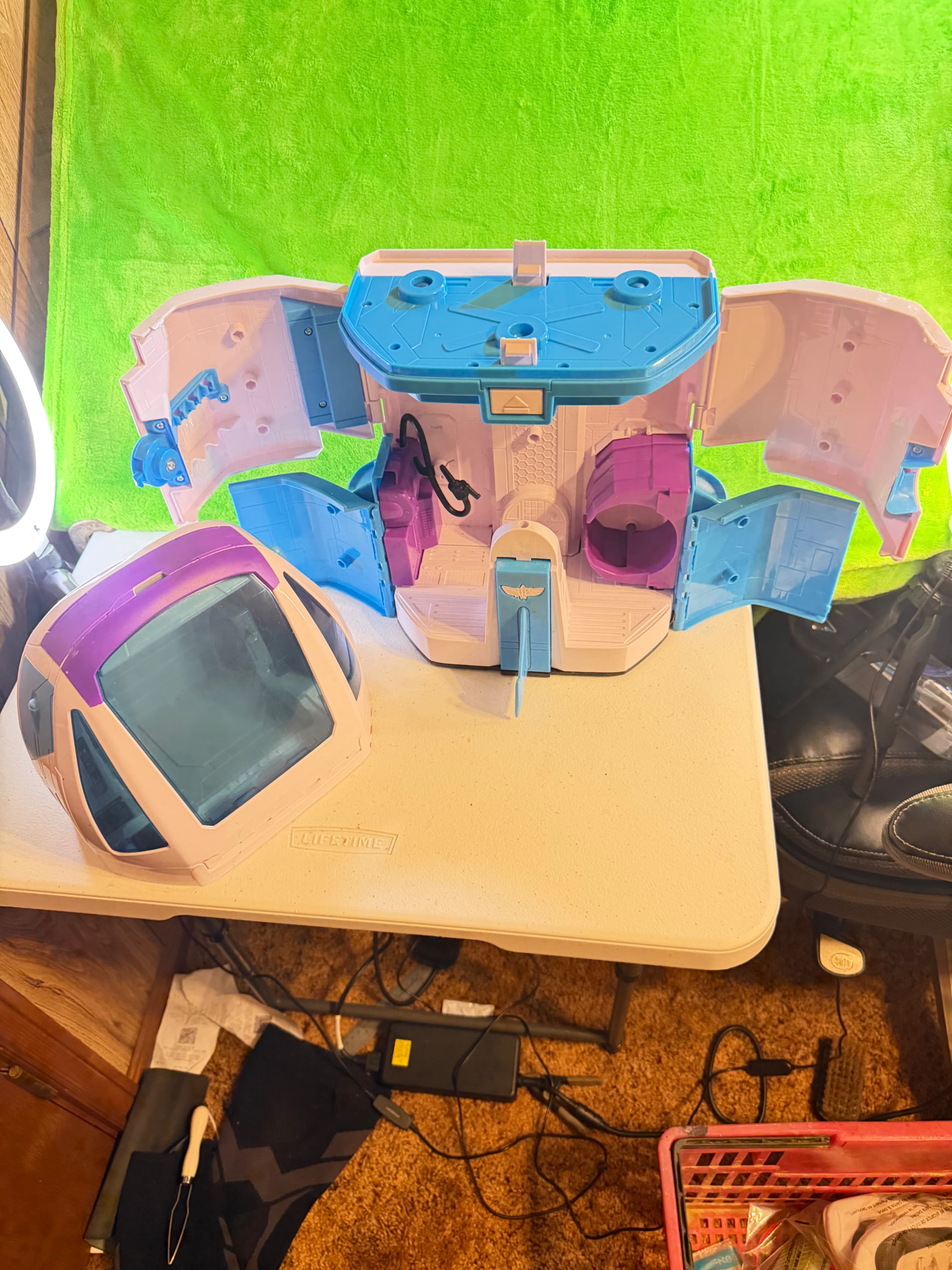 Buzz Lightyear Spaceship Playset with Interactive Features - Thumbnail 7