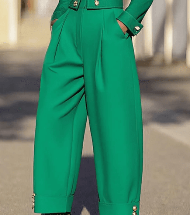 Style We Green Cropped Pants Size Medium - Medium - Image 1