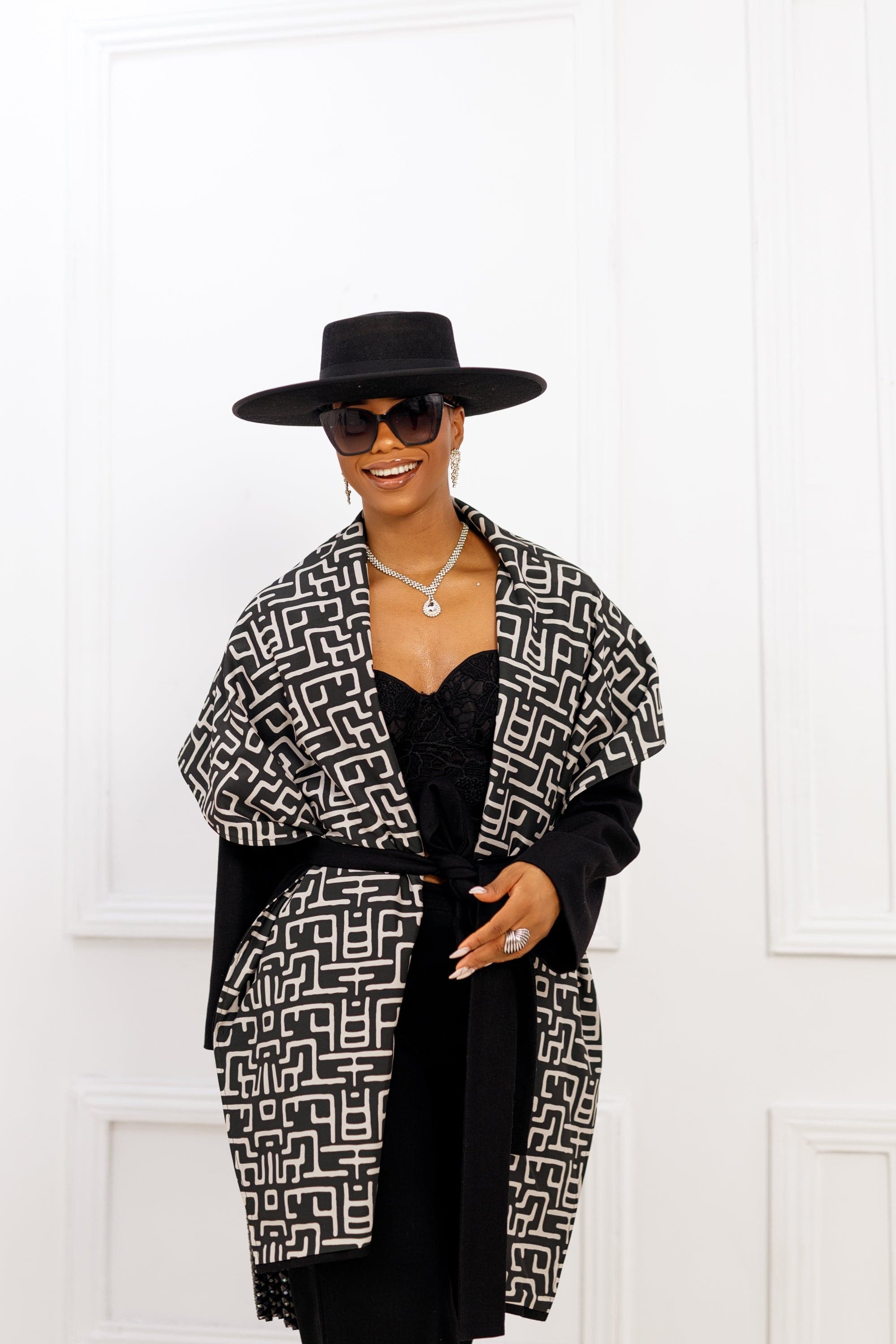 DONNA AFRICAN PRINT WOOL PONCHO [BLACK]----FINAL SALE - SMALL - MEDIUM - Thumbnail 4