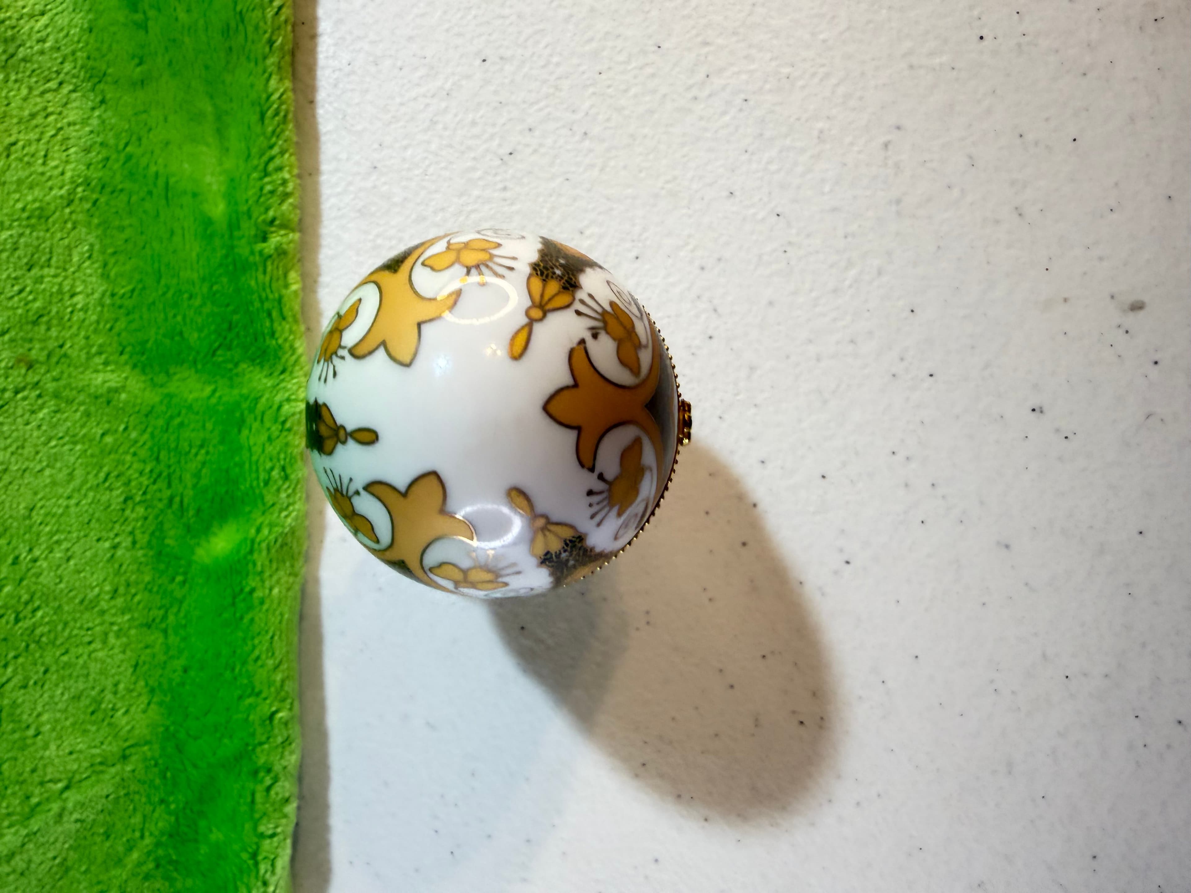 Faberge Style Porcelain Hinged Egg Trinket Box Gold White Footed Decorative - Thumbnail 5