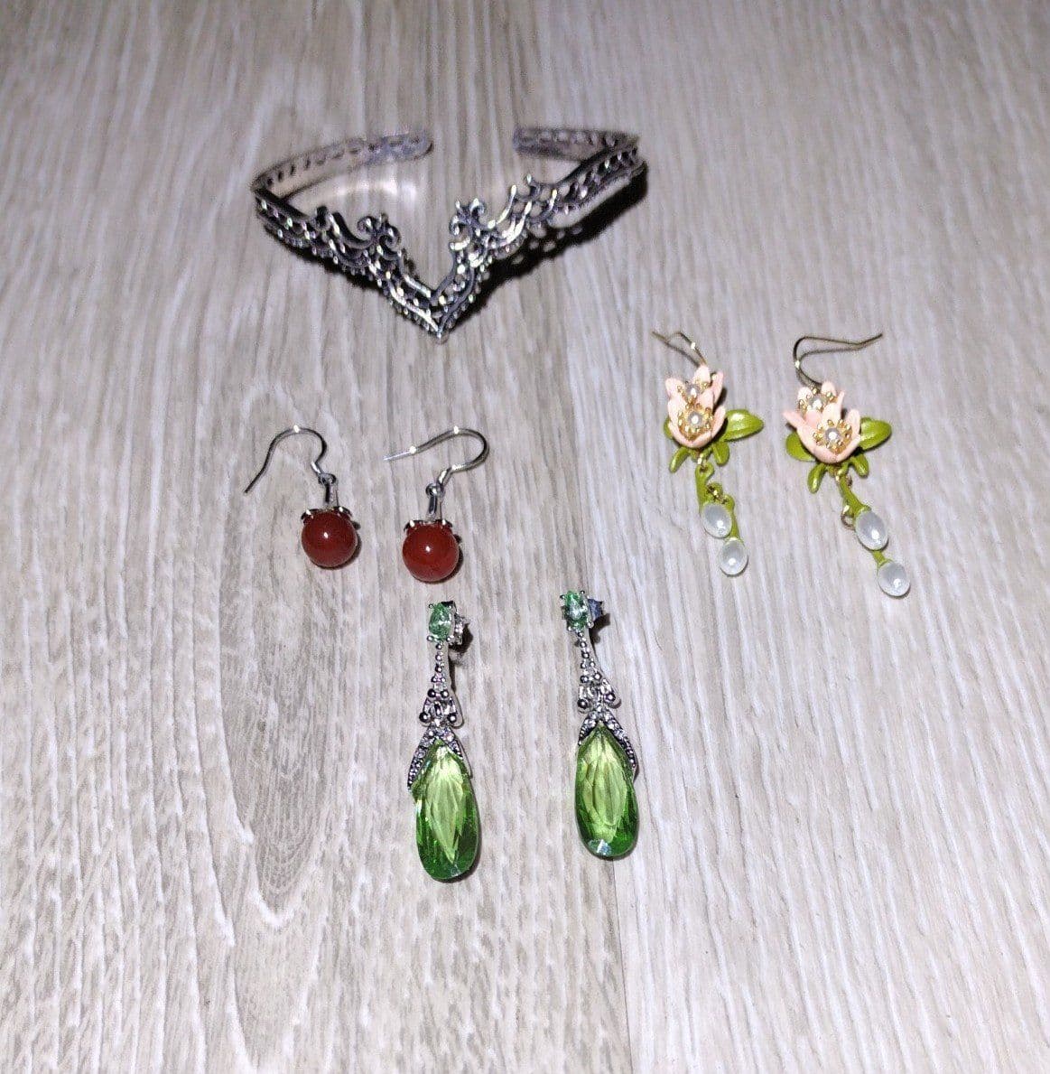 Earrings(3) & Bracelet Bundle - New - Thumbnail 2