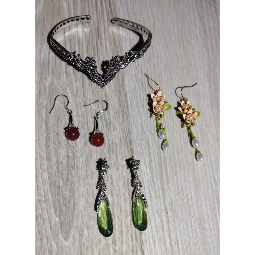 Earrings(3) & Bracelet Bundle - New - Thumbnail 5