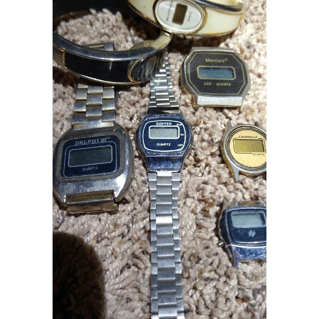 Vintage Digital Watch Lot - Thumbnail 2