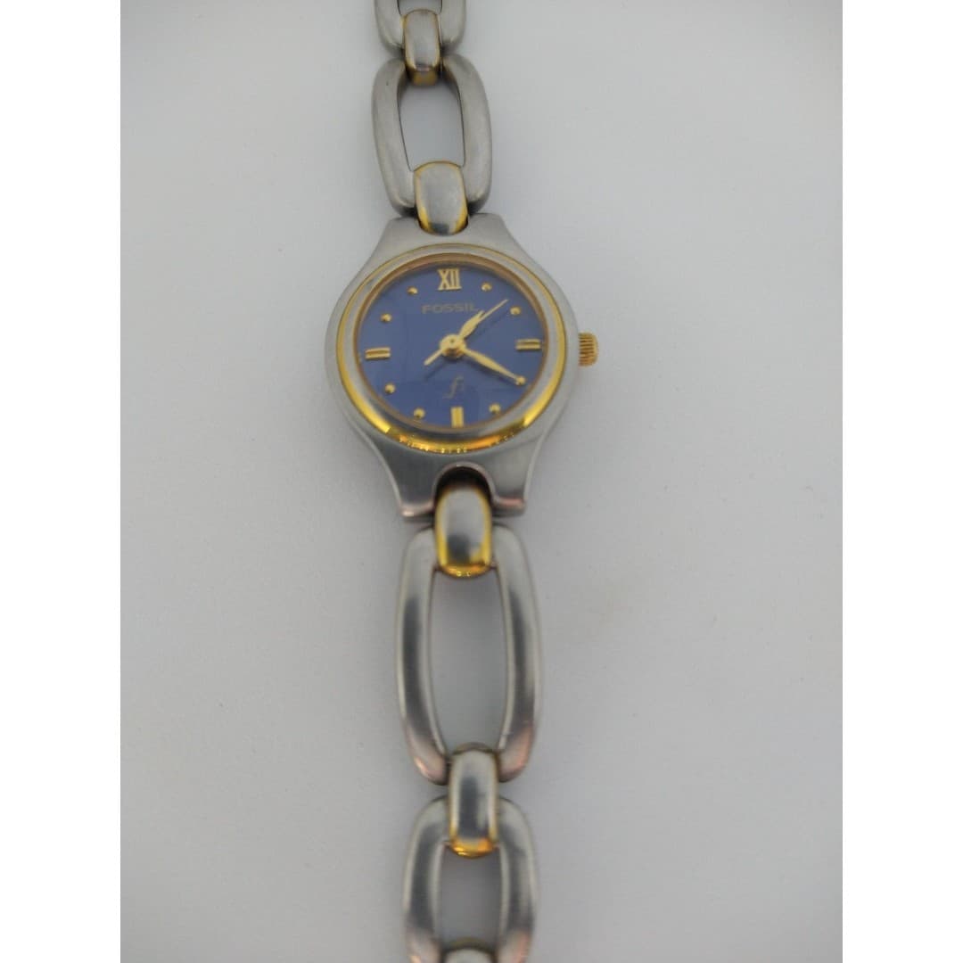 Fossil f2 Ladies Watch - Image 1