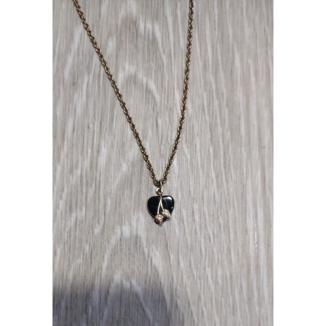 Vintage Black Onyx Heart With 10k Black Hills Gold Leaves (C© Co. 10k) - Image 1