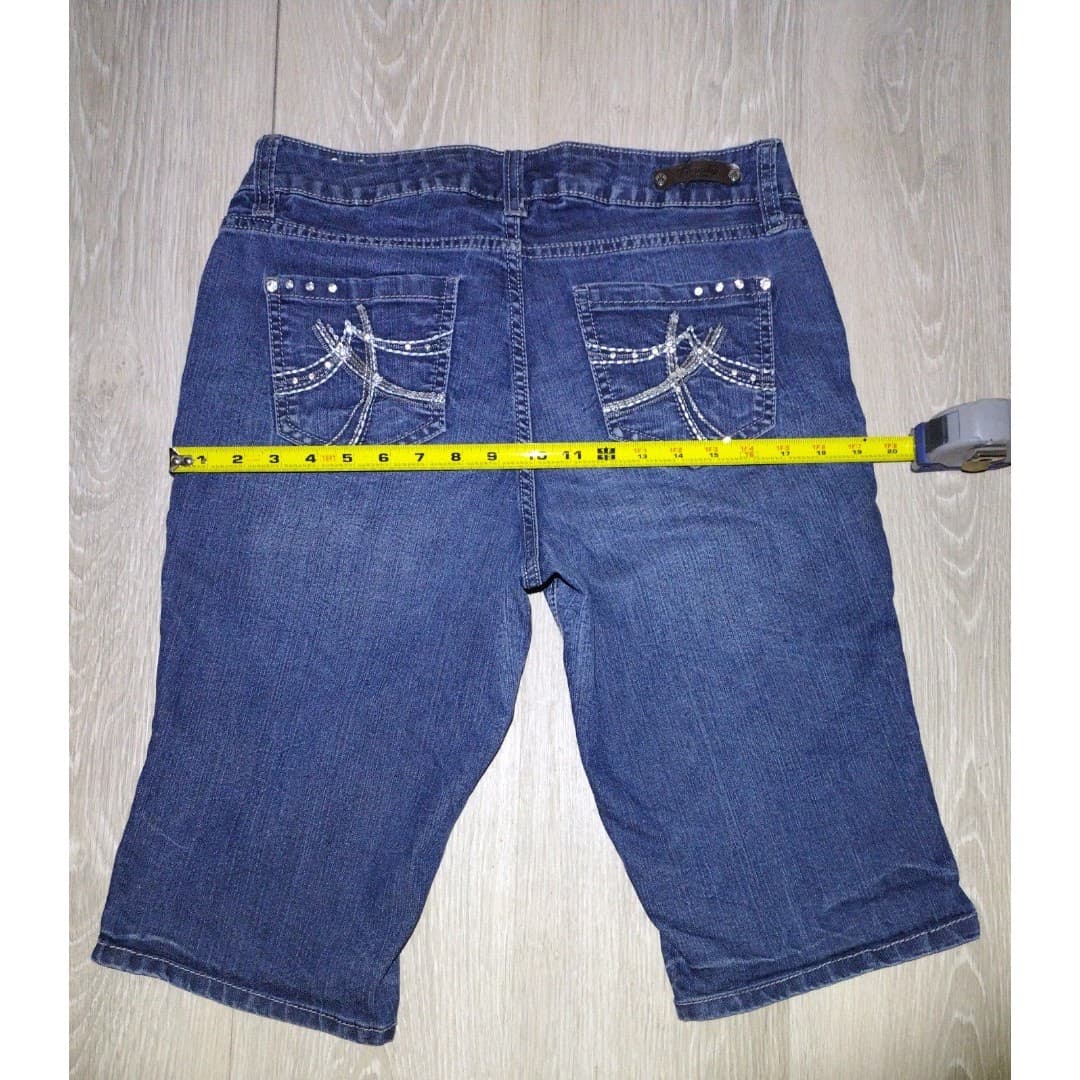 Royalty by YMI - Jean Capris - Size 8 - Thumbnail 3