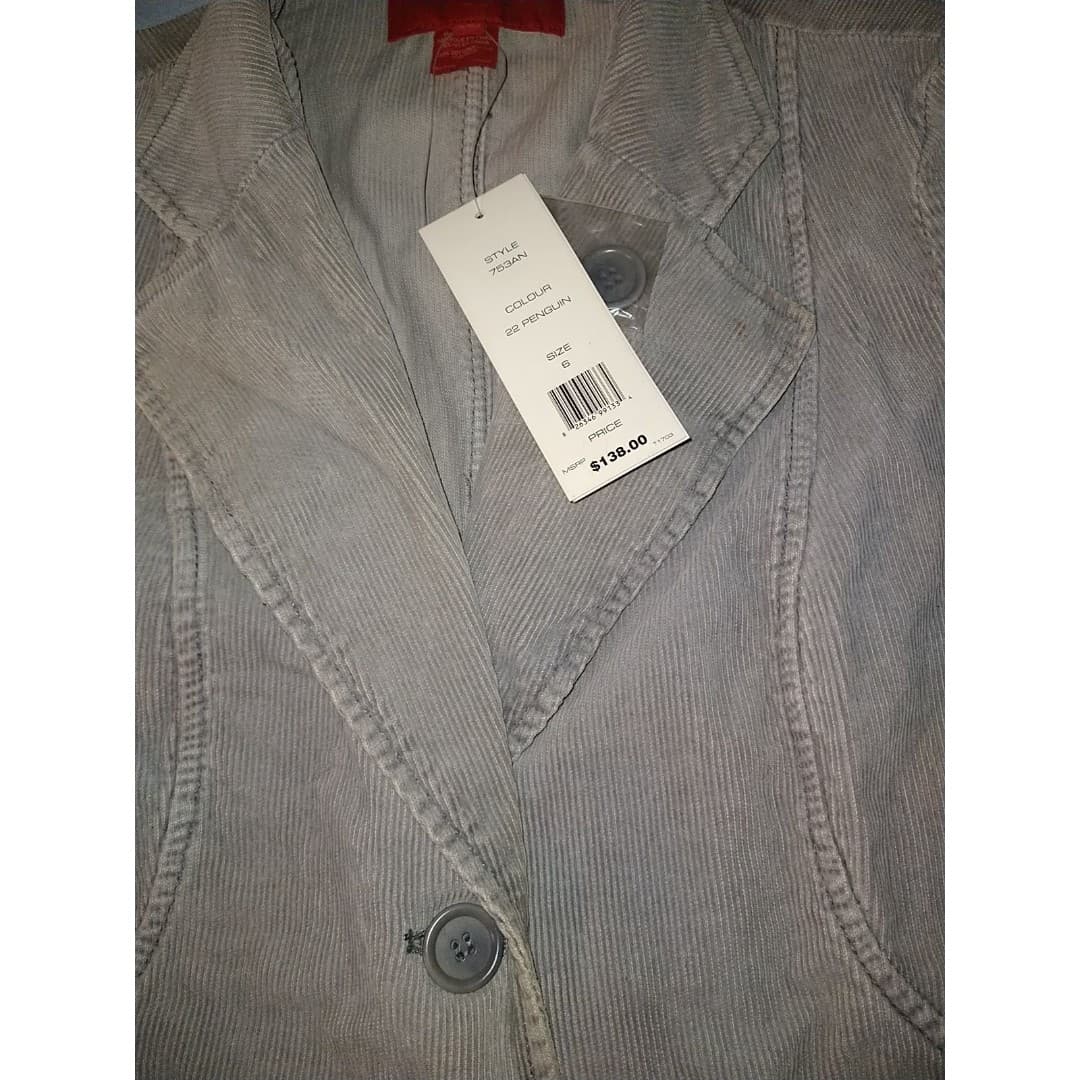 ~Jacket-Size 6-(NWT~Reg. $138.00) - Thumbnail 2