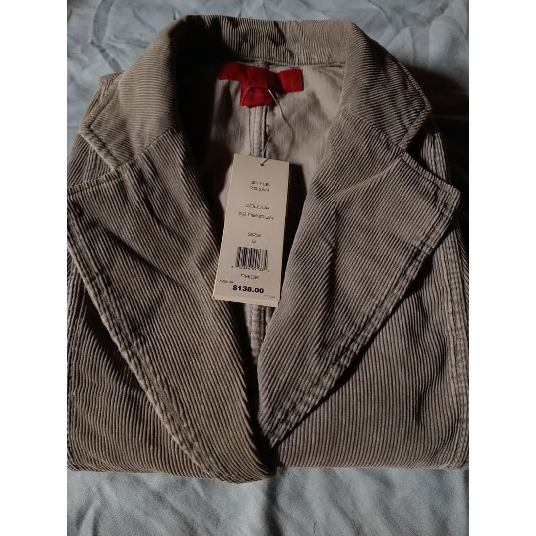 ~Jacket-Size 6-(NWT~Reg. $138.00) - Thumbnail 8