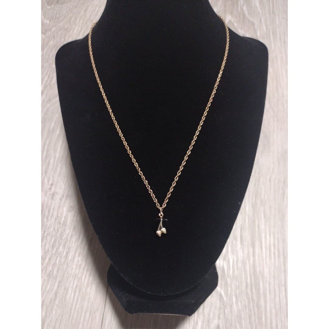 Vintage Black Onyx Heart With 10k Black Hills Gold Leaves (C© Co. 10k) - Thumbnail 2