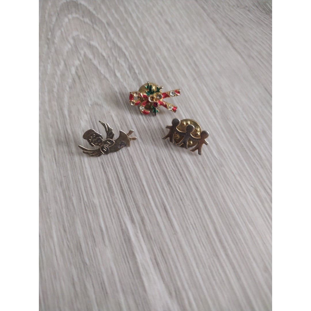 Vintage Lapel Pins(3) - Image 1