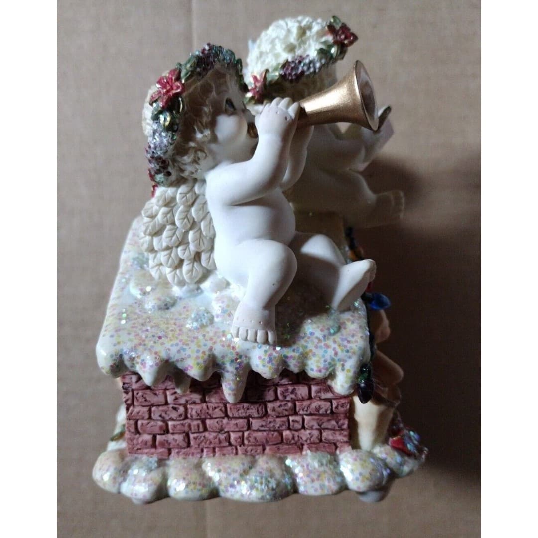 Dreamsicles "Christmas Chorus" Cherub Music Box Hark the Herald Angels Sing RARE - Thumbnail 9