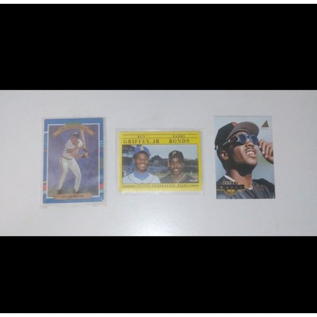 Barry Bonds(2) & Ken Griffey Jr - Baseball Card Bundle(3) - Image 1
