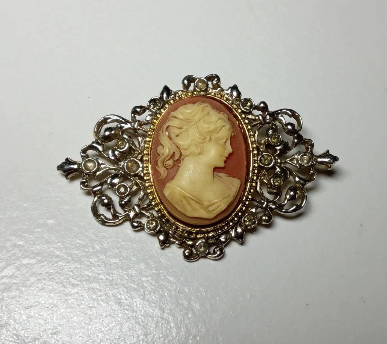 Vintage Cameo Brooch | ART© - Image 1