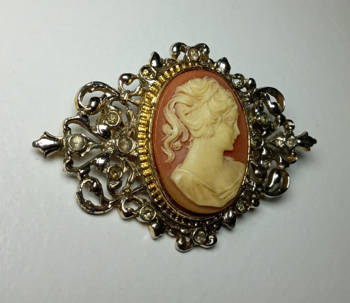 Vintage Cameo Brooch | ART© - Thumbnail 9