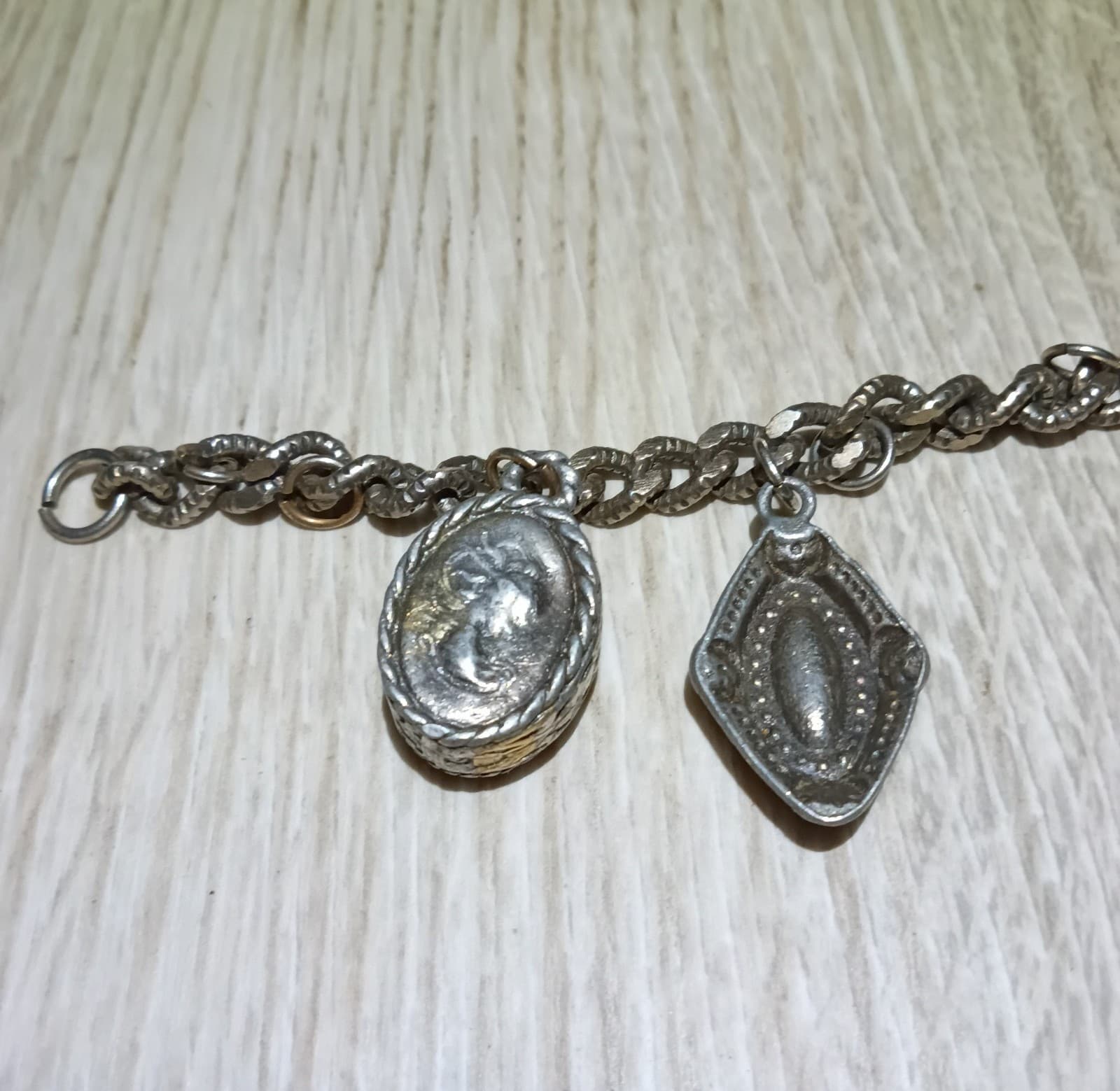 Vintage Silver Tone Cabochon Charm Bracelet 1960s Mid Century Art Glass Stone - Thumbnail 7