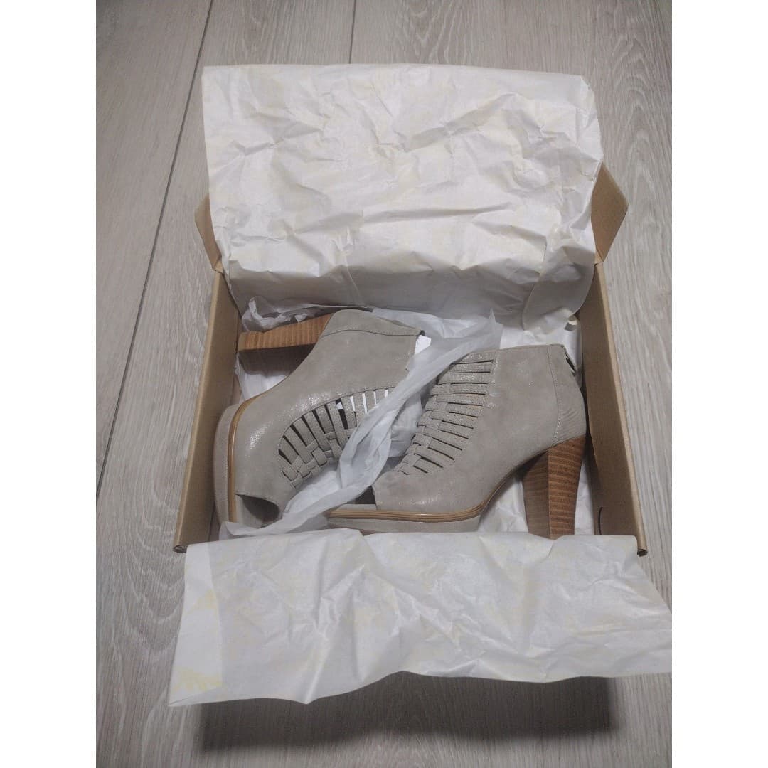 Sofft - Renita Mist Grey Suede Peep-toe Caged High Heel Wedge Sandal - 6.5 -NEW - Thumbnail 9