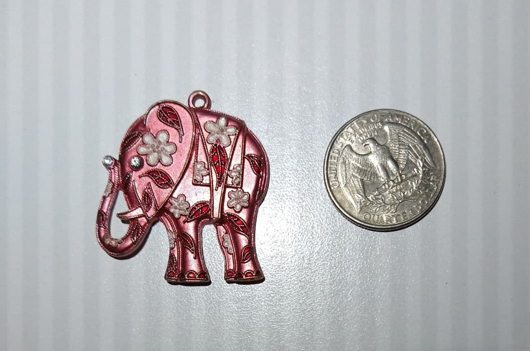 Elephant Necklace Charm - Beautiful! Diy jewelry making... - Thumbnail 2