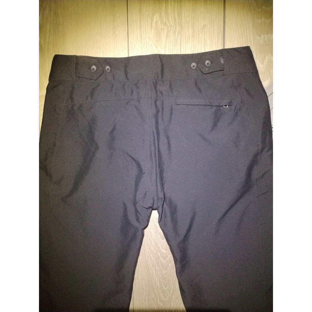 Royal Robbins Capri-Size 10 & Large Grey Shirt- Outfit Bundle!! - Thumbnail 9