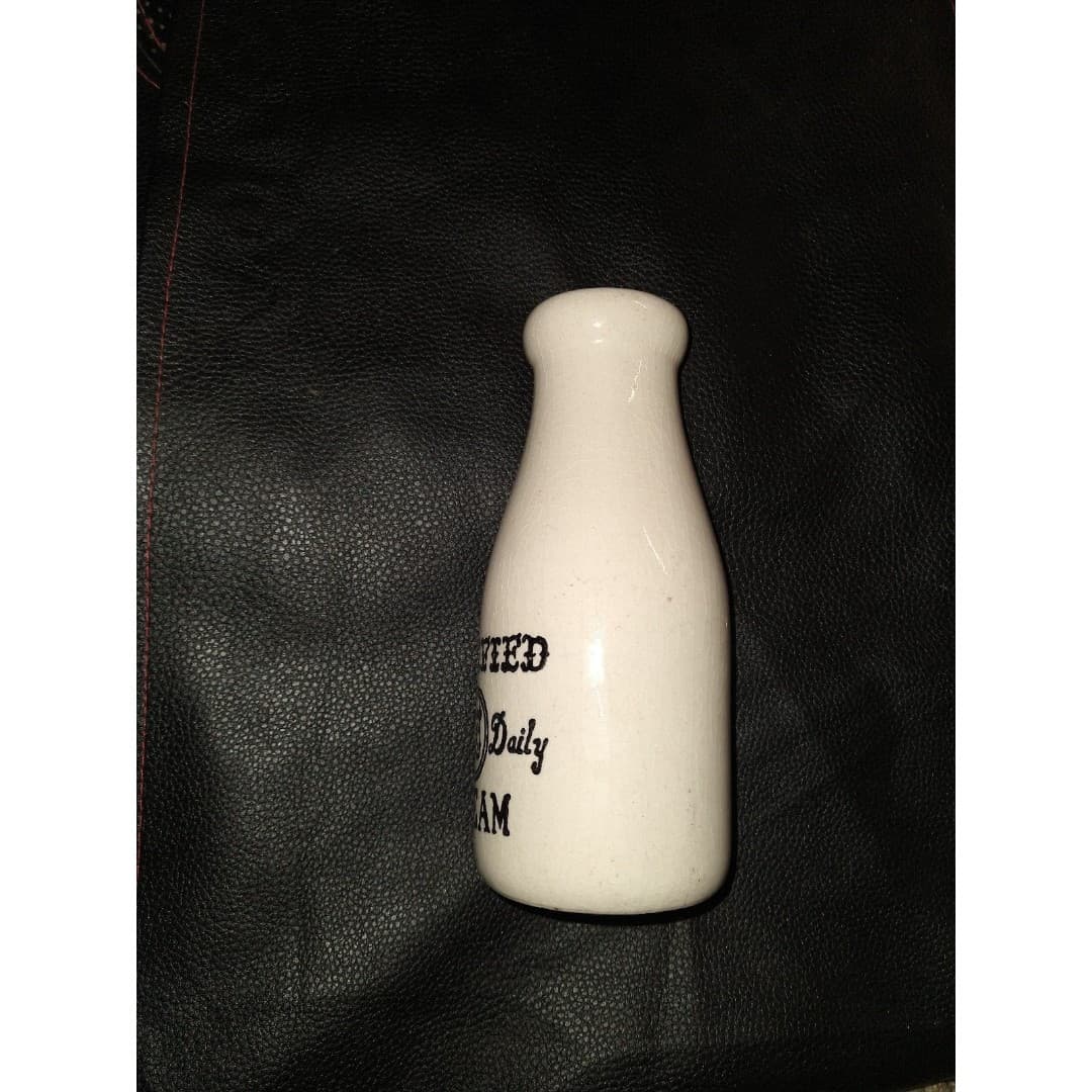 Vintage Ceramic Farm Style Cream/Milk Bottle - Thumbnail 3